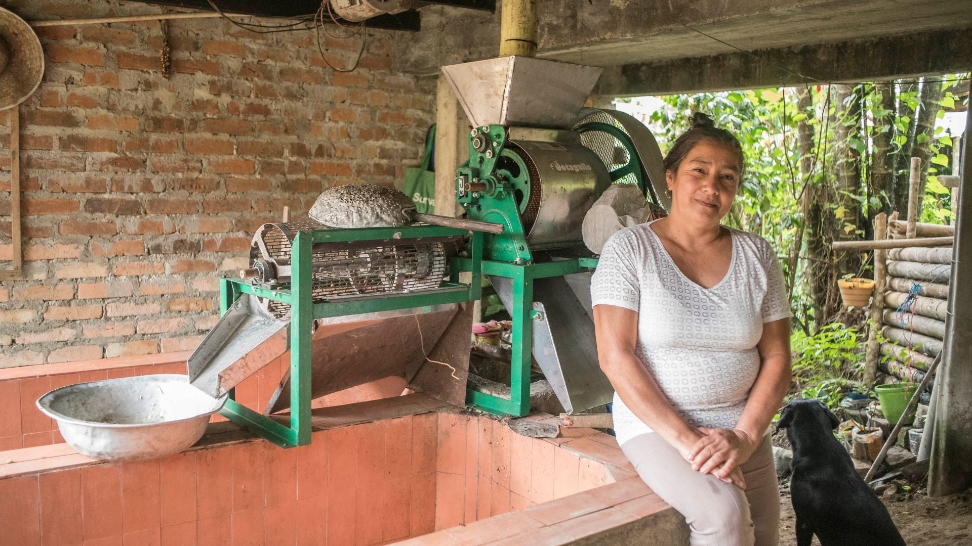 Colombian Café Femenino COSURCA farmer- Image courtesy of Fair Trade TRANSFAIR USA. 