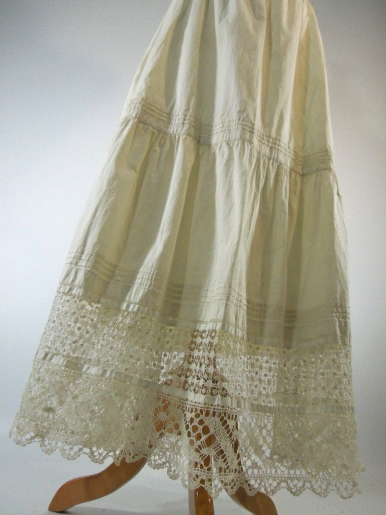 Victorian 1890s Drawnwork Petticoat – Better Dresses Vintage