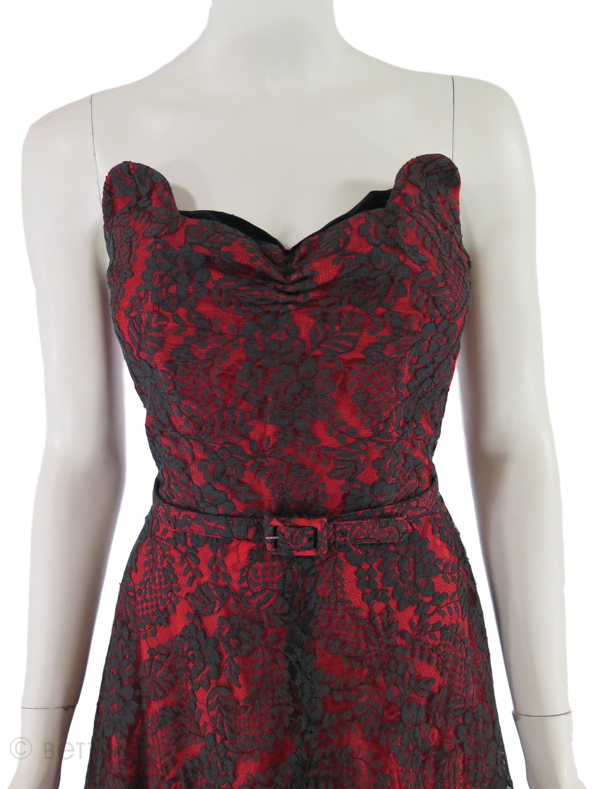40s/50s New Look Strapless Dress + Bolero in Black Lace on Red - sm ...