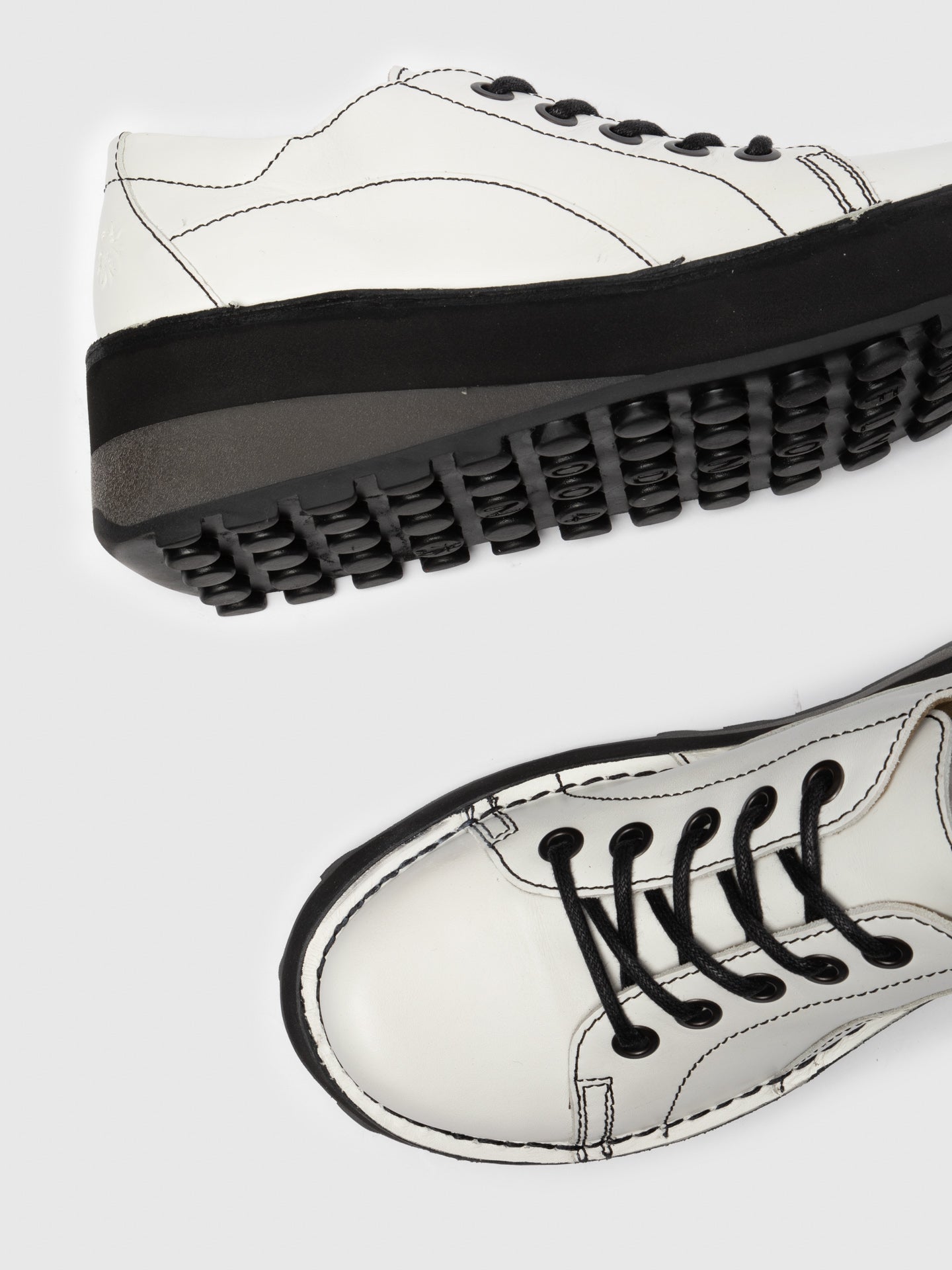 White Lace-up Shoes - Overcube