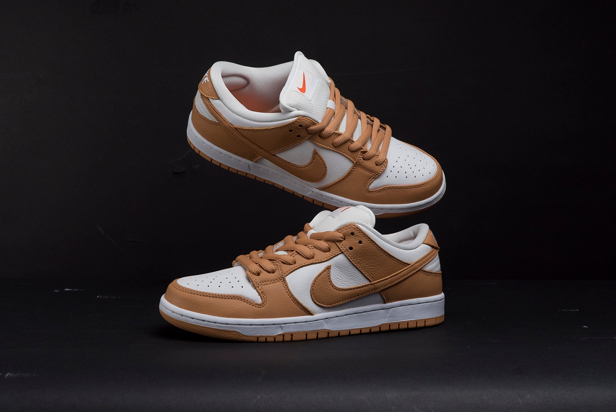 Dunk_Low_Pro_Light_Cognac_3