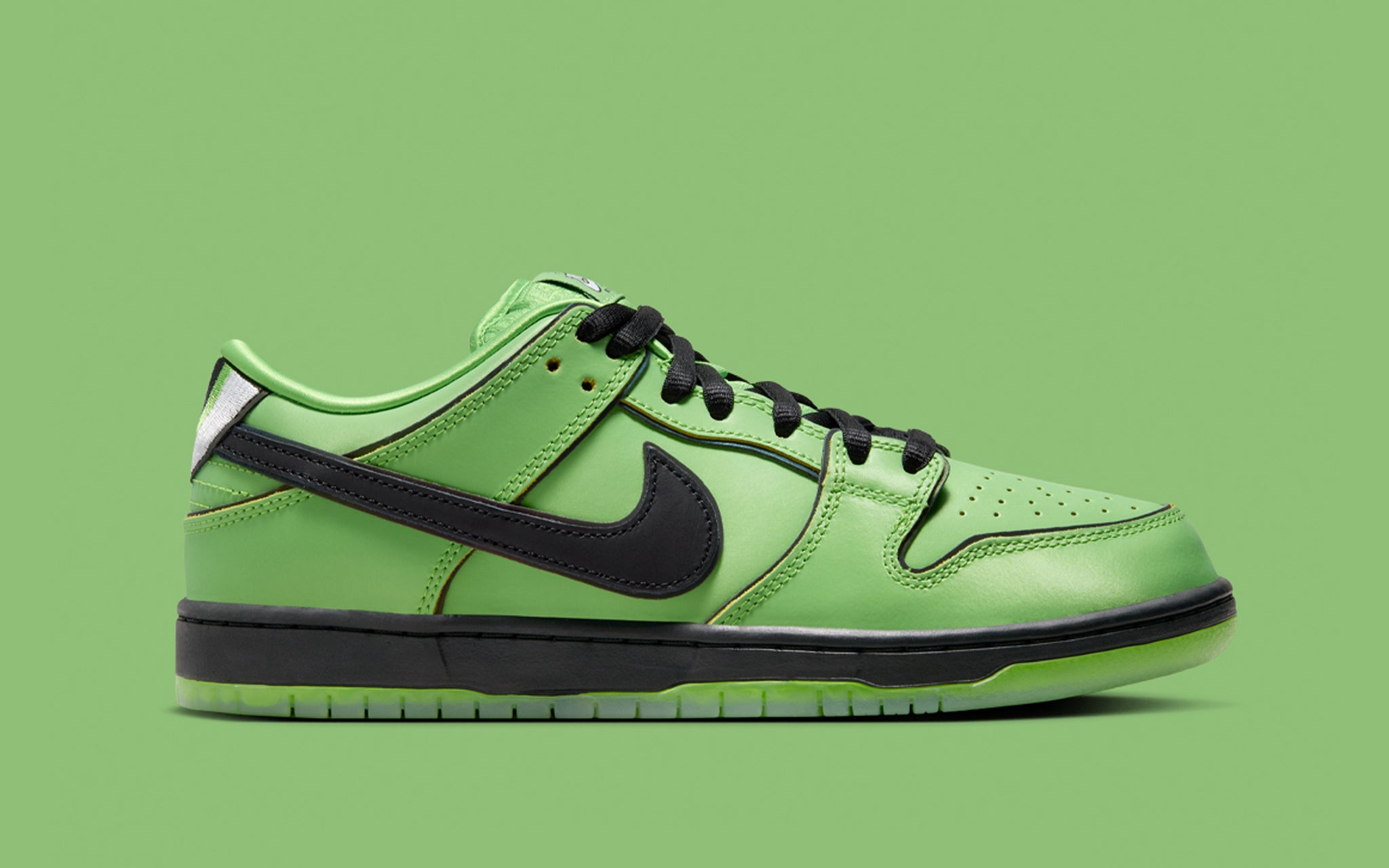 The_Powerpuff_Girls_x_Nike_SB_Dunk_Lows_Green_Buttercup_1