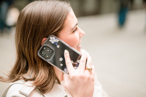 How To Make a Fashion Statement With Clear Phone Cases