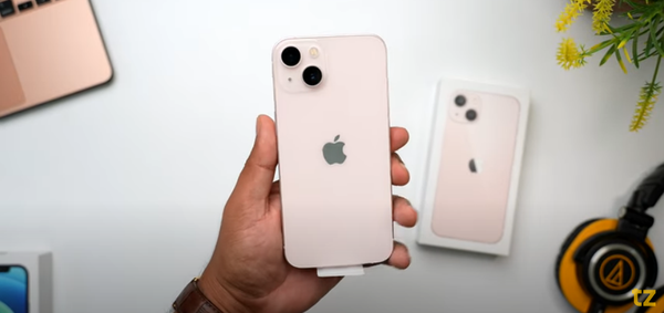 pale pink iphone 13