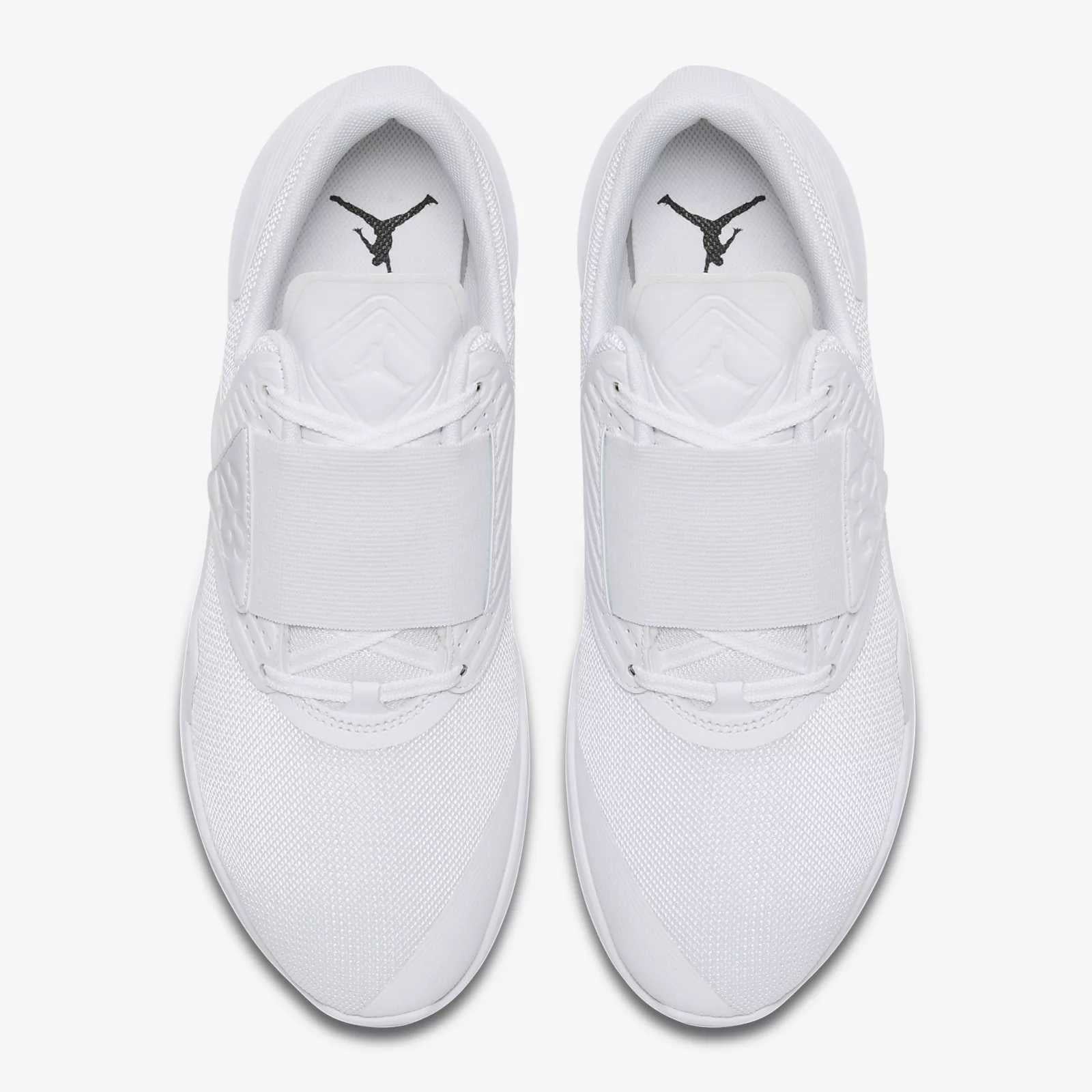 jordan relentless white