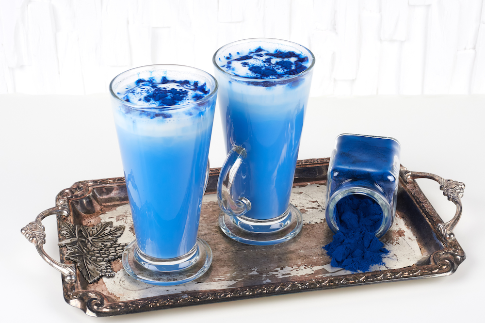 blue-spirulina-drink