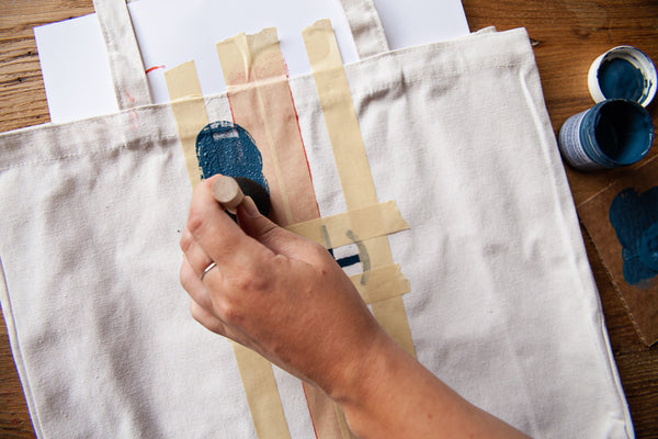 Want to craft your own DIY monogrammed tote bag? Follow these simple steps for using A Makers’ Studio easy monogram stencils to create a DIY tote that is custom to you.