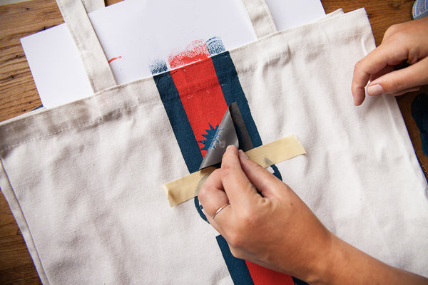 Want to craft your own DIY monogrammed tote bag? Follow these simple steps for using A Makers’ Studio easy monogram stencils to create a DIY tote that is custom to you.