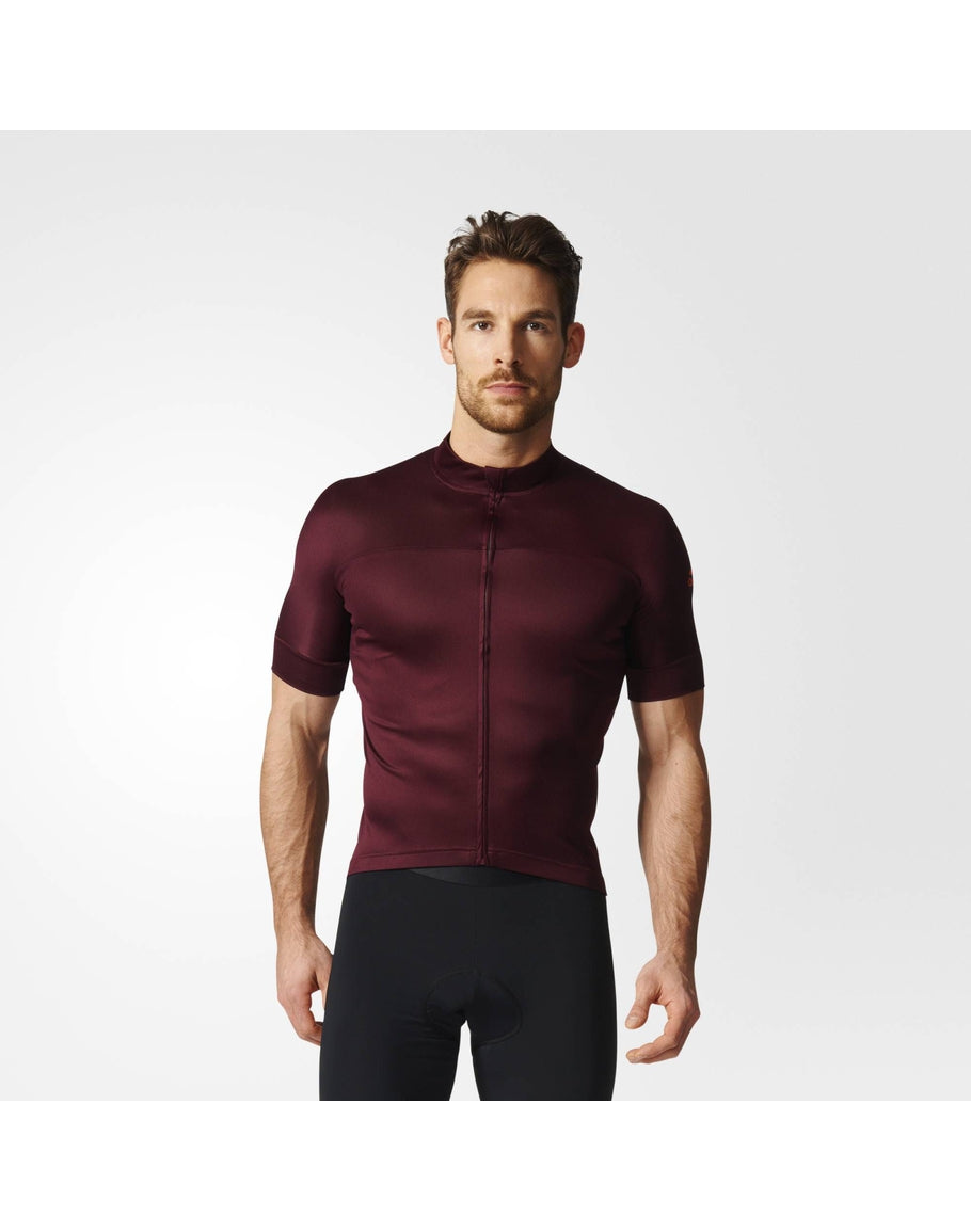 maroon cycling jersey