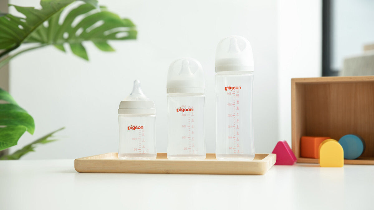 pigeon plastic baby bottles