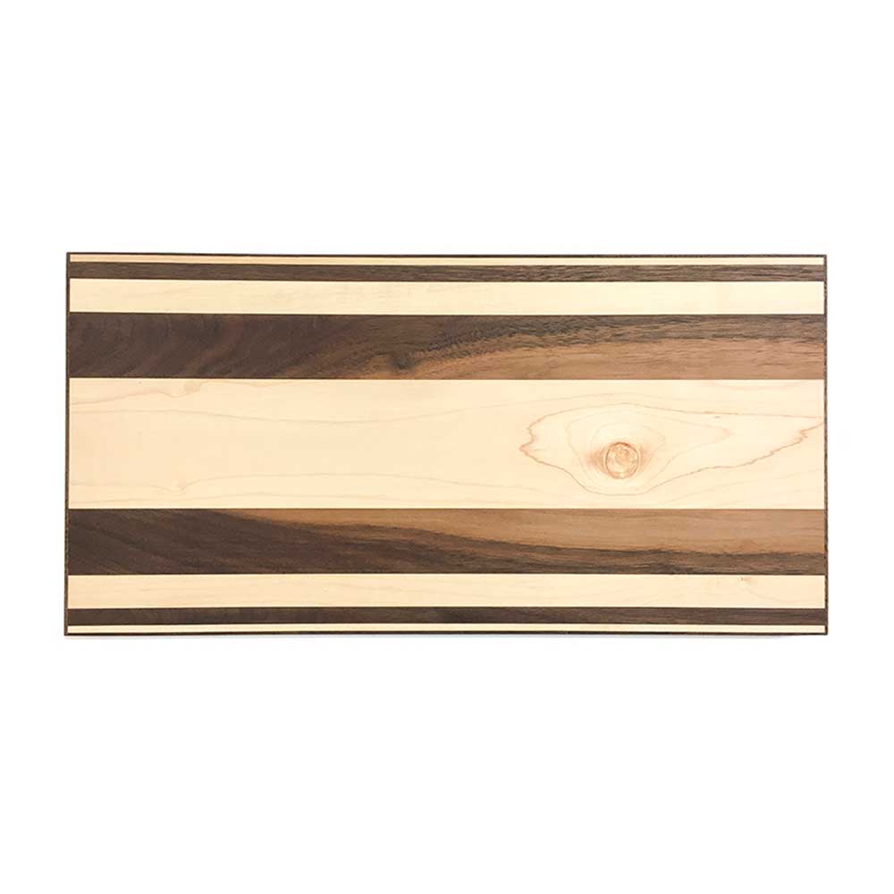 https://cdn.shopify.com/s/files/1/0088/4208/4457/products/the-wood-bat-factory-cascading-maple-walnut-cutting-board-28227810984041.jpg?v=1672441215