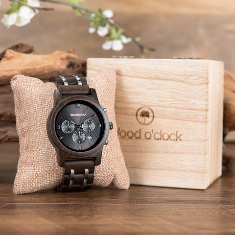 Unsere Armbanduhr "Edelkastanie" wird in einer tollen Holzbox zu dir geliefert