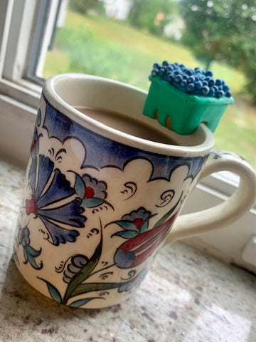 Blueberry Pint Topper on China Tea Cup