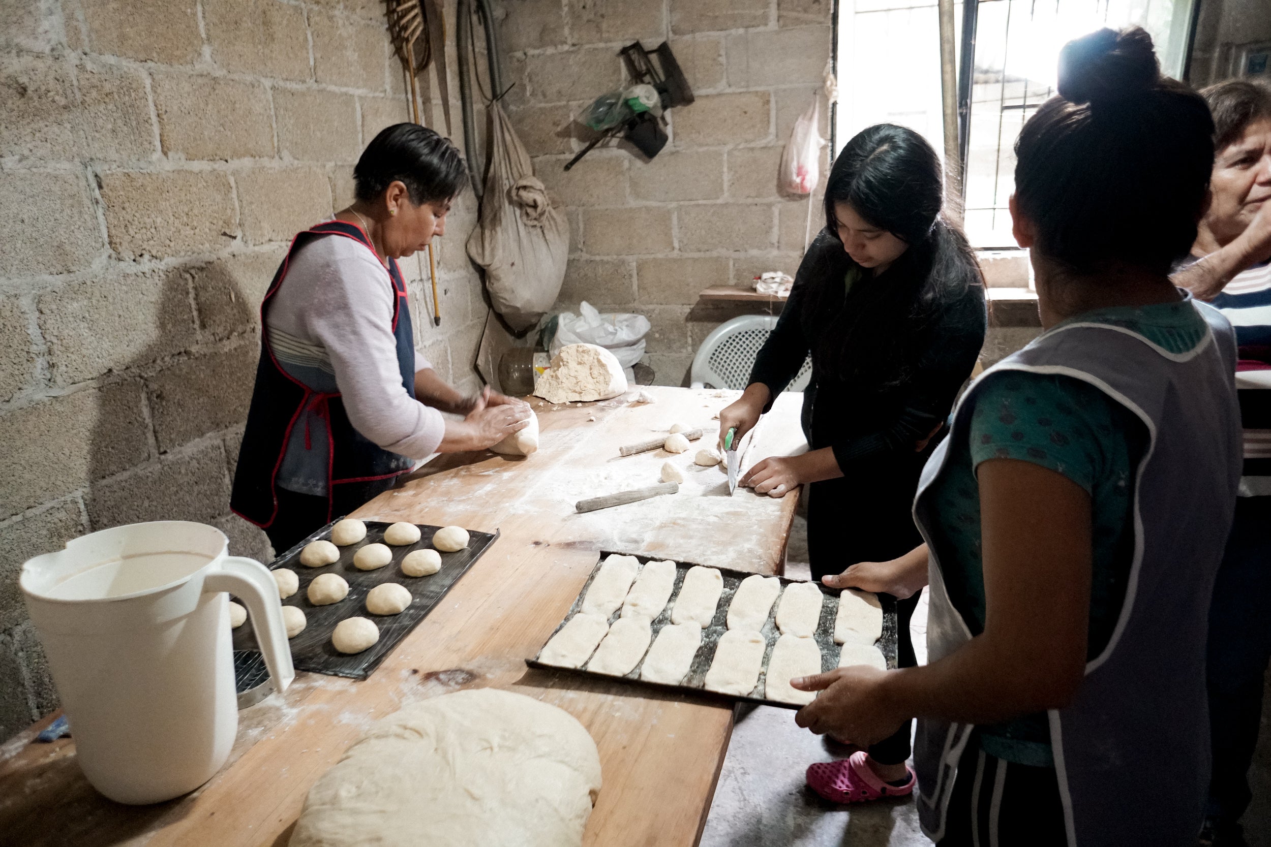 Women in kitchen making torillas, Huatusco, Mexico 