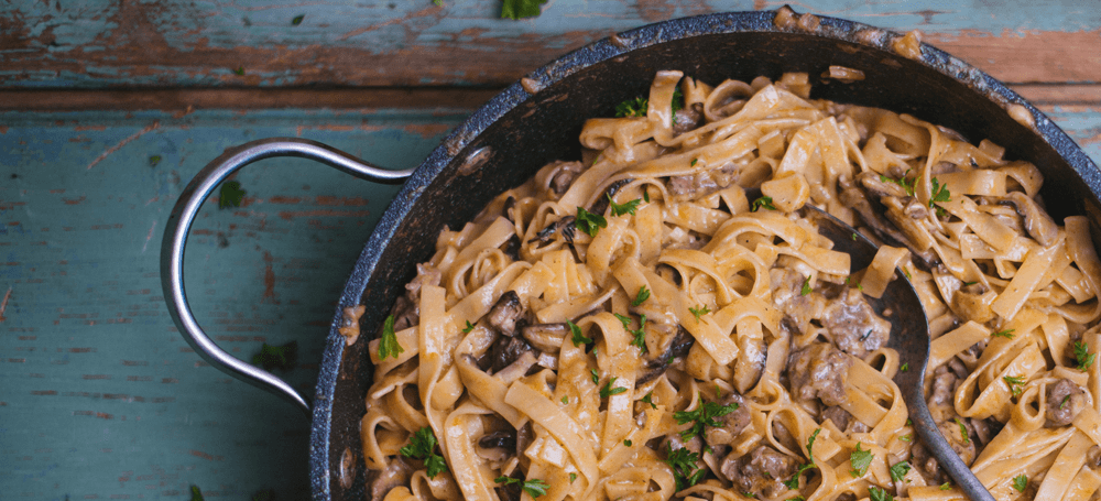 egg noodles with beef meat