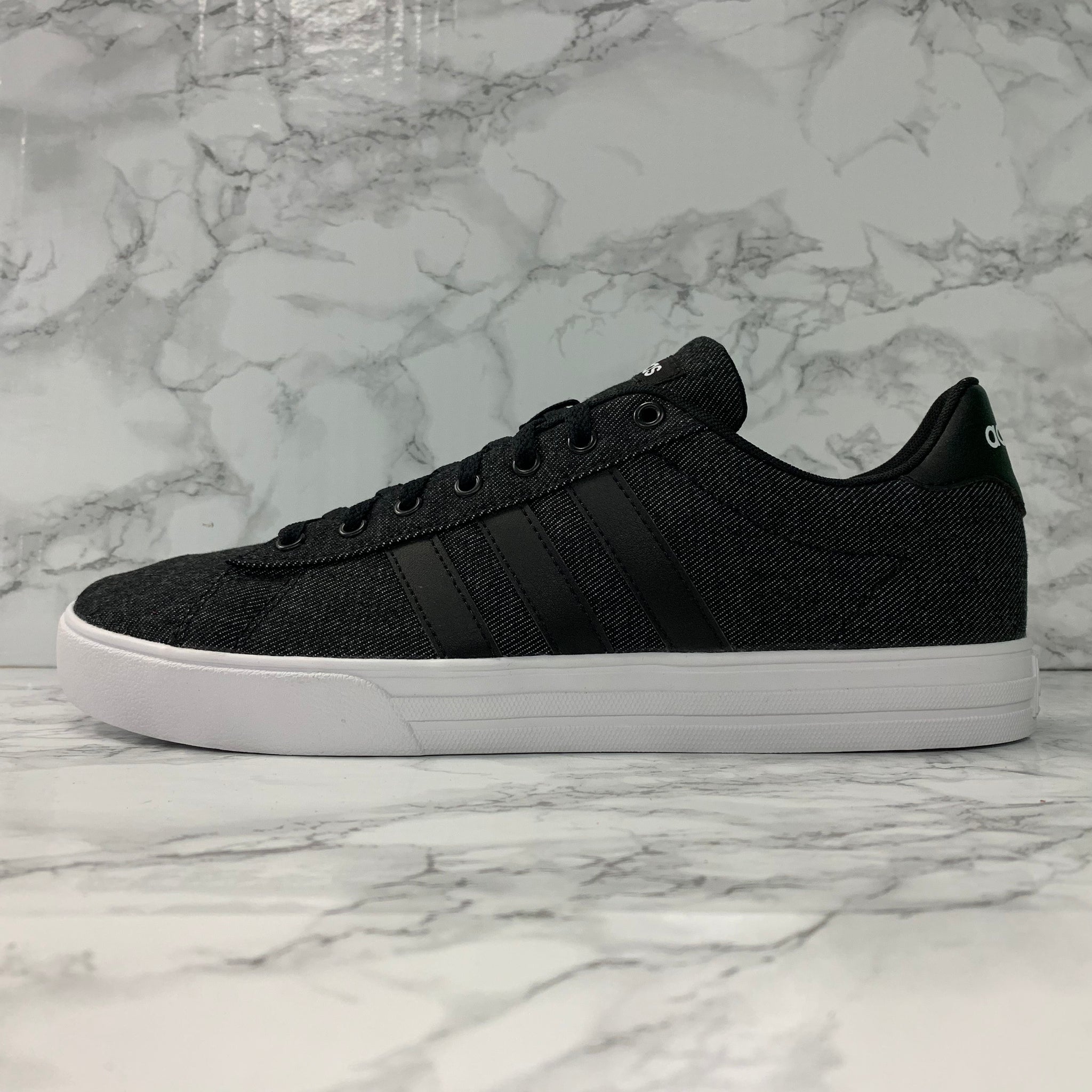 adidas db0284