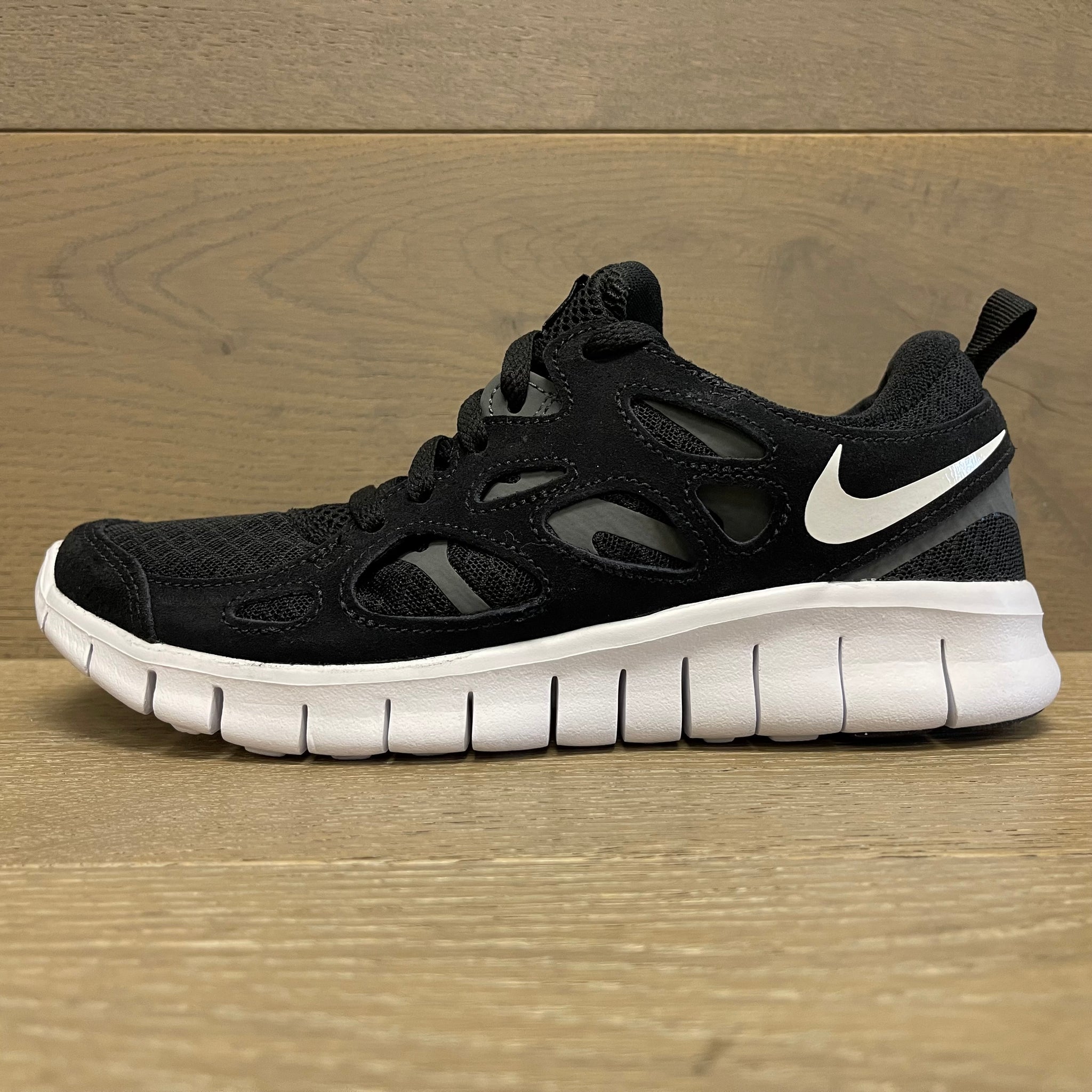 NIKE FREE RUN GS (BLACK/WHITE-DARK GREY) – SneakersLife.com