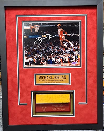 Kobe Bryant Los Angeles Lakers Autograph Signed Framed Authentic Stat –  MisterMancave