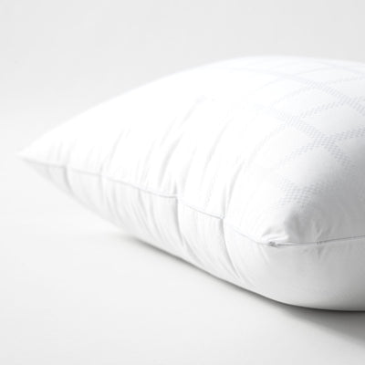 https://cdn.shopify.com/s/files/1/0088/8134/0478/products/FBC_Allergy-Deffence_Pillow_2_Detail_400x400.jpg?v=1681898461