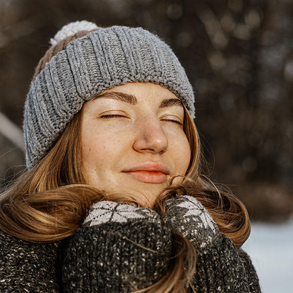 3 tips hydrated healthy looking skin woman winter ATTITUDE