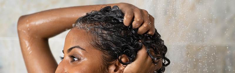 The Benefits of washing hair with conditioner