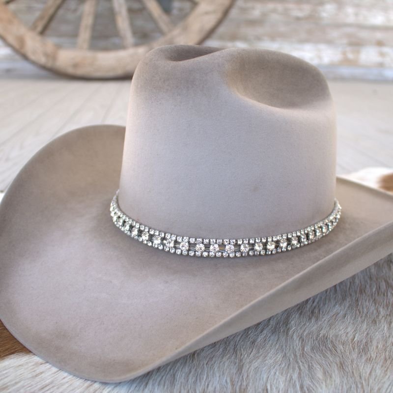 Women Cowboy Hat Band, Rhinestone Gold Hat Belt, Bling Hat Accessories,  Fedora Hat Jewelry, Adjustable Hat Belt, Western Style Hatband (Gold) :  : Handmade Products