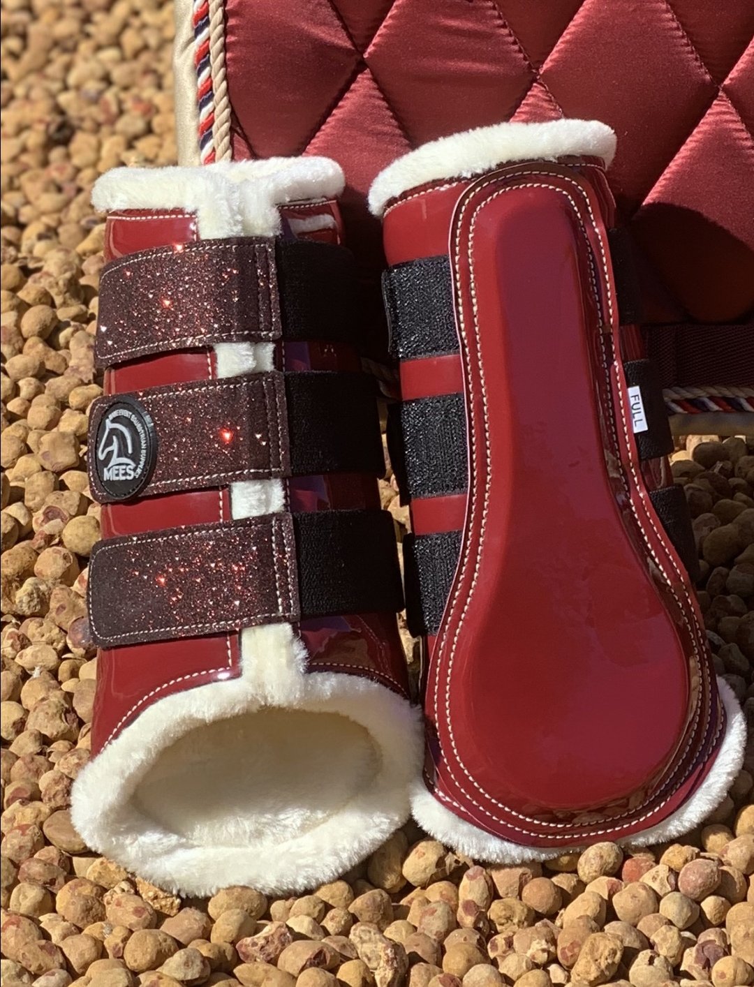 Glitter Tendon Boots – The Moggill Barn