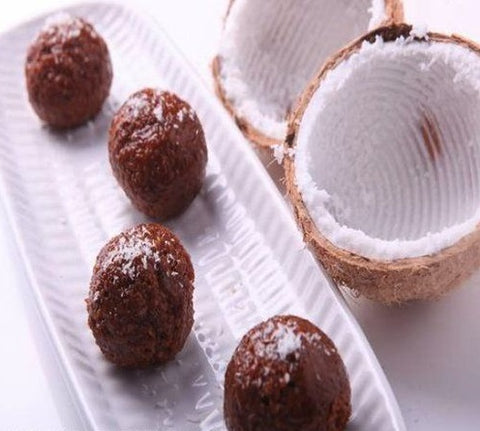 Healthy Kamarkattu Coconut Jaggery Candy
