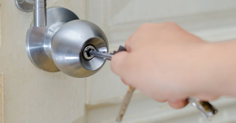 Unlocked knob Hand use the key for unlocking door Knob door wooden door White stainless door knob or handle, hand knob door hand press door lock knob