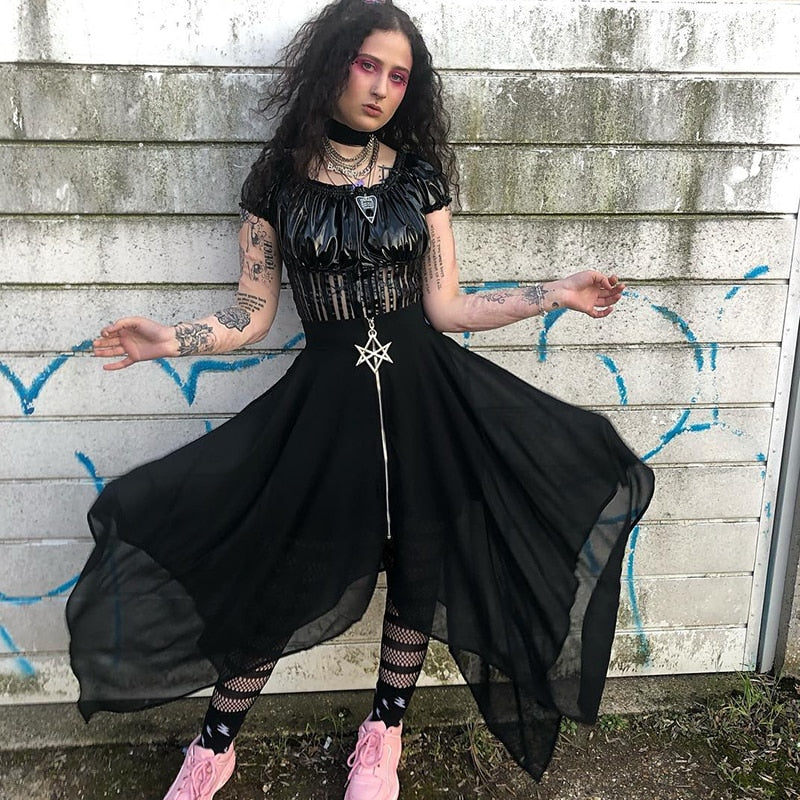 girly goth outfits
