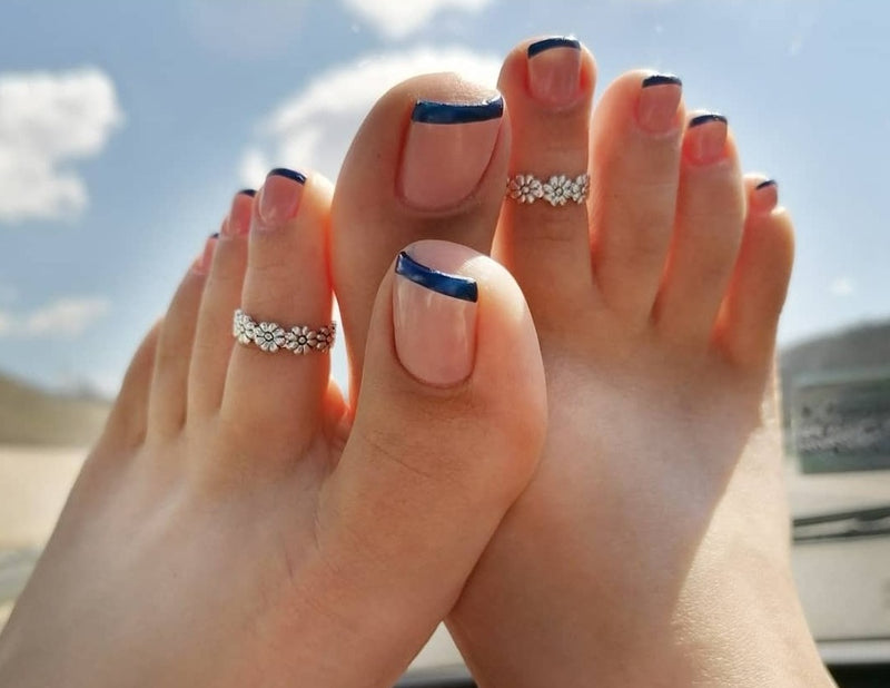 silver flower toe ring