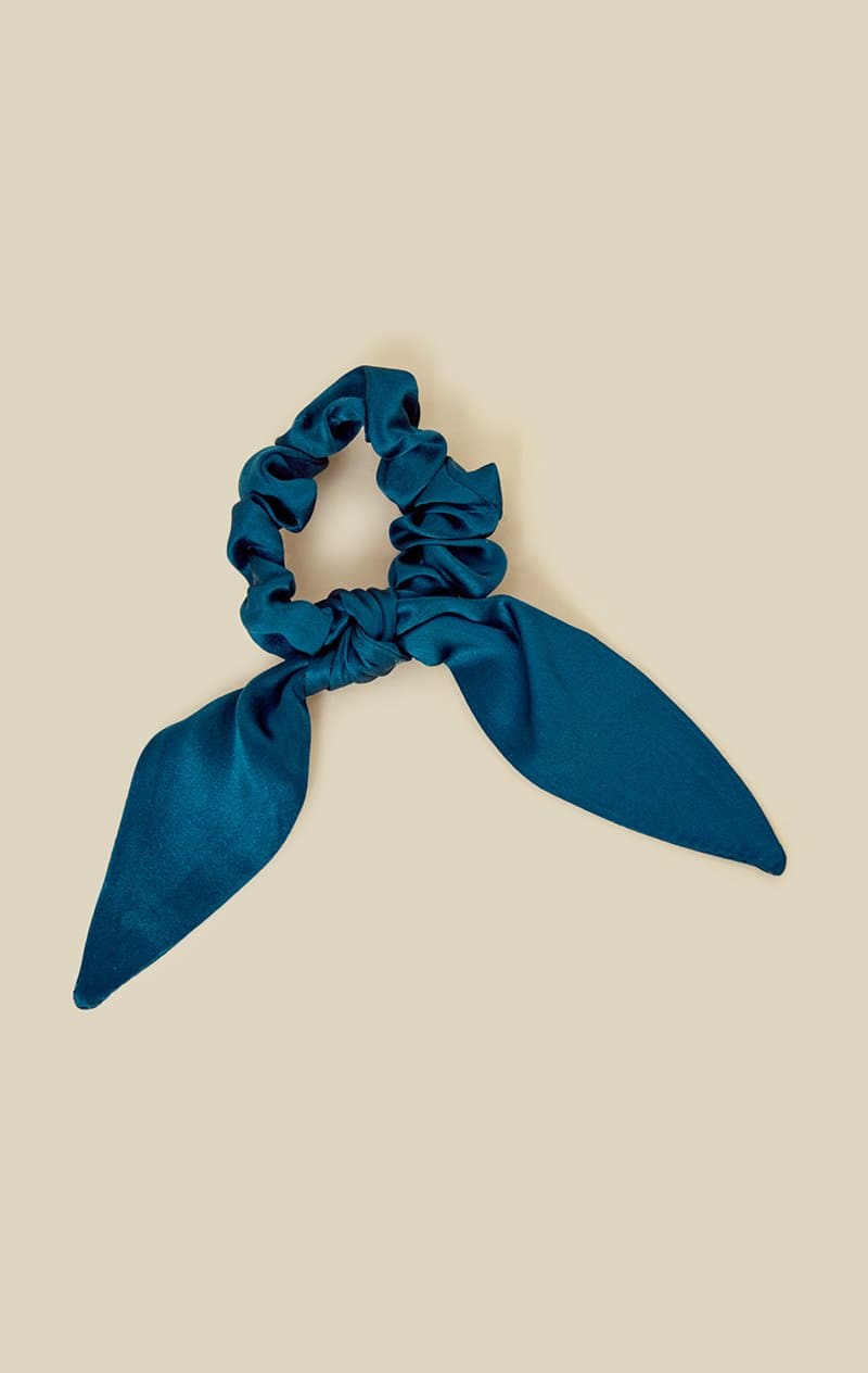 IM WITH THE BAND SCRUNCHIE TIE - DARK TEAL