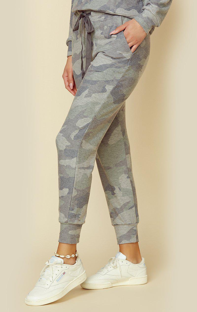 sundry camo joggers