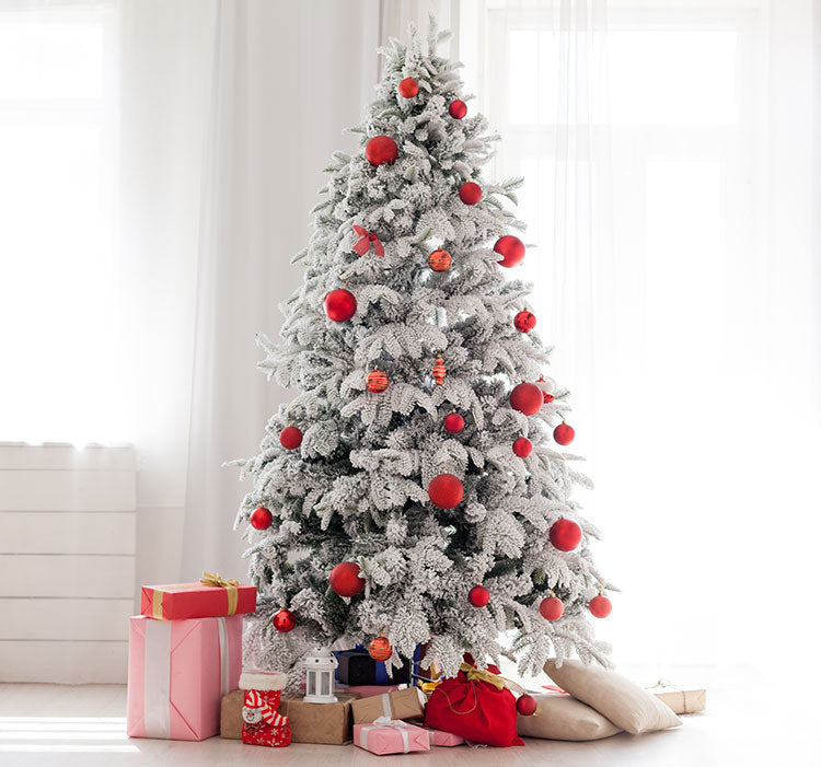 Trim Your Christmas Tree Like a Pro