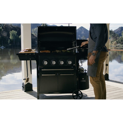 Vermont Castings Vanguard™ 4-Burner with Side Burner Convertible Gas BBQ Grill