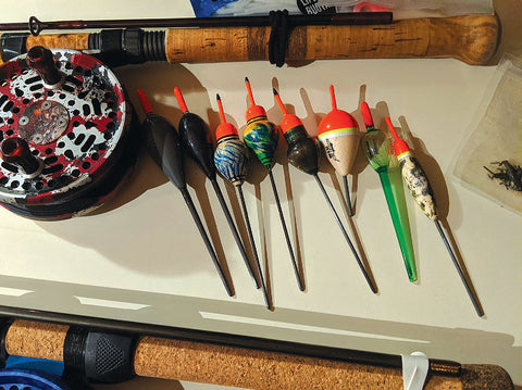 LOT VINTAGE OLD FISHING FLOATS EARLY BOBBERS + CASTING WEIGHT