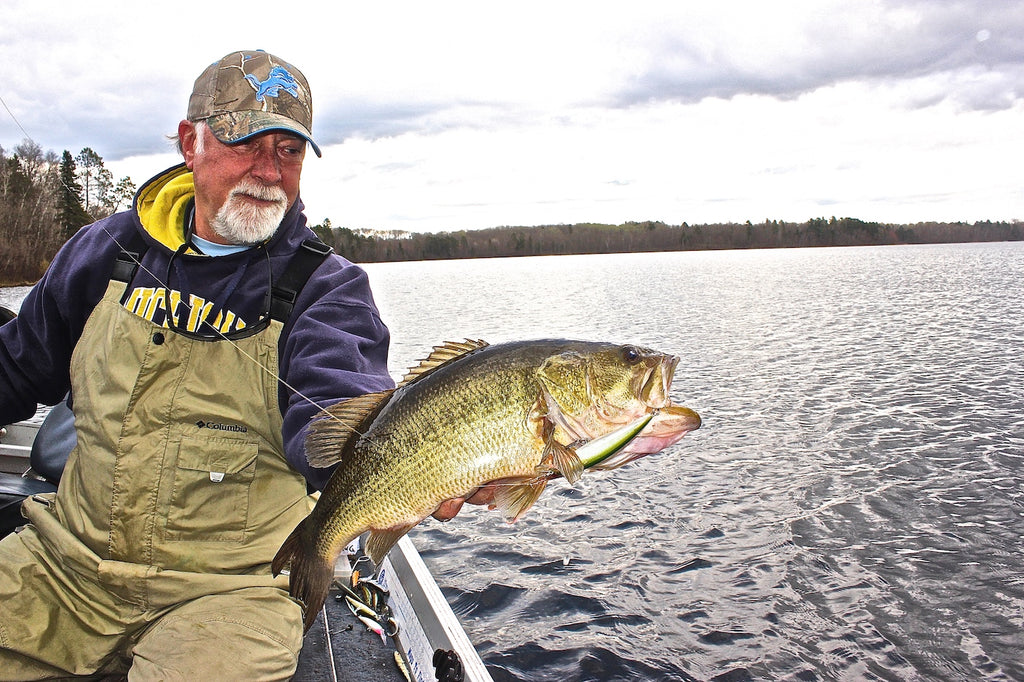 Wisconsin Bass Fishing Guide  Dynamic Lures J-Specs for Smallmouths