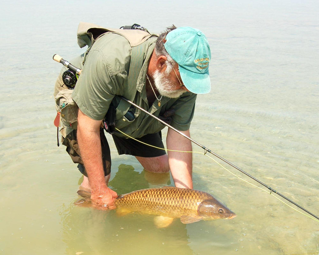 Great Lakes Carp Fly Fishing by Bob Gwizdz – Great Lakes Angler