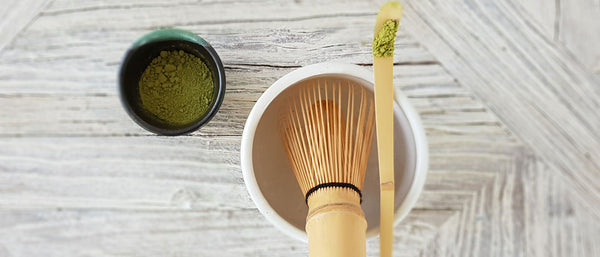 Matcha Schale mit Bambus Besen und Löffel