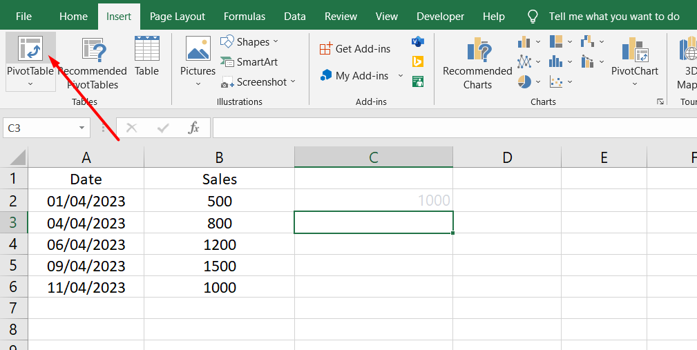 Allez dans l'onglet Insertion et cliquez sur Tableau croisé dynamique