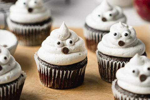 CHOCOLATE RASPBERRY GHOST CUPCAKES WITH CASHEW CREAM CHEESE FROSTING