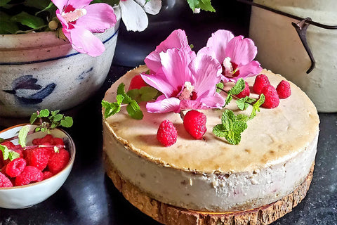 HIBISCUS-RASPBERRY CHEESECAKE