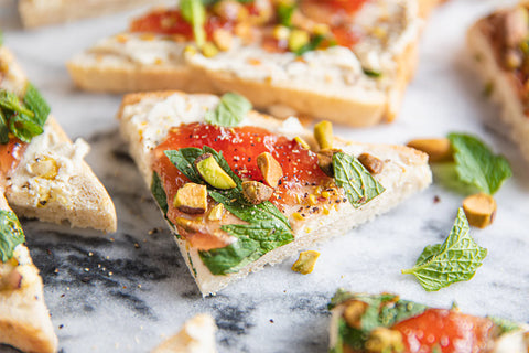 STRAWBERRY & CREAM CHEESE TOASTS WITH FRESH MINT & PISTACHIOS