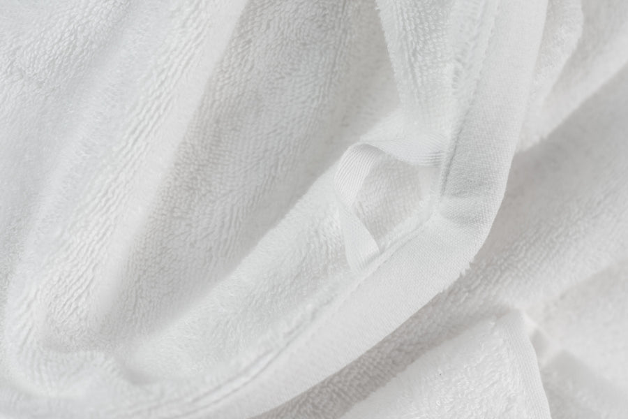 Nayakakanda white bath towel (set of two)– Four Leaves