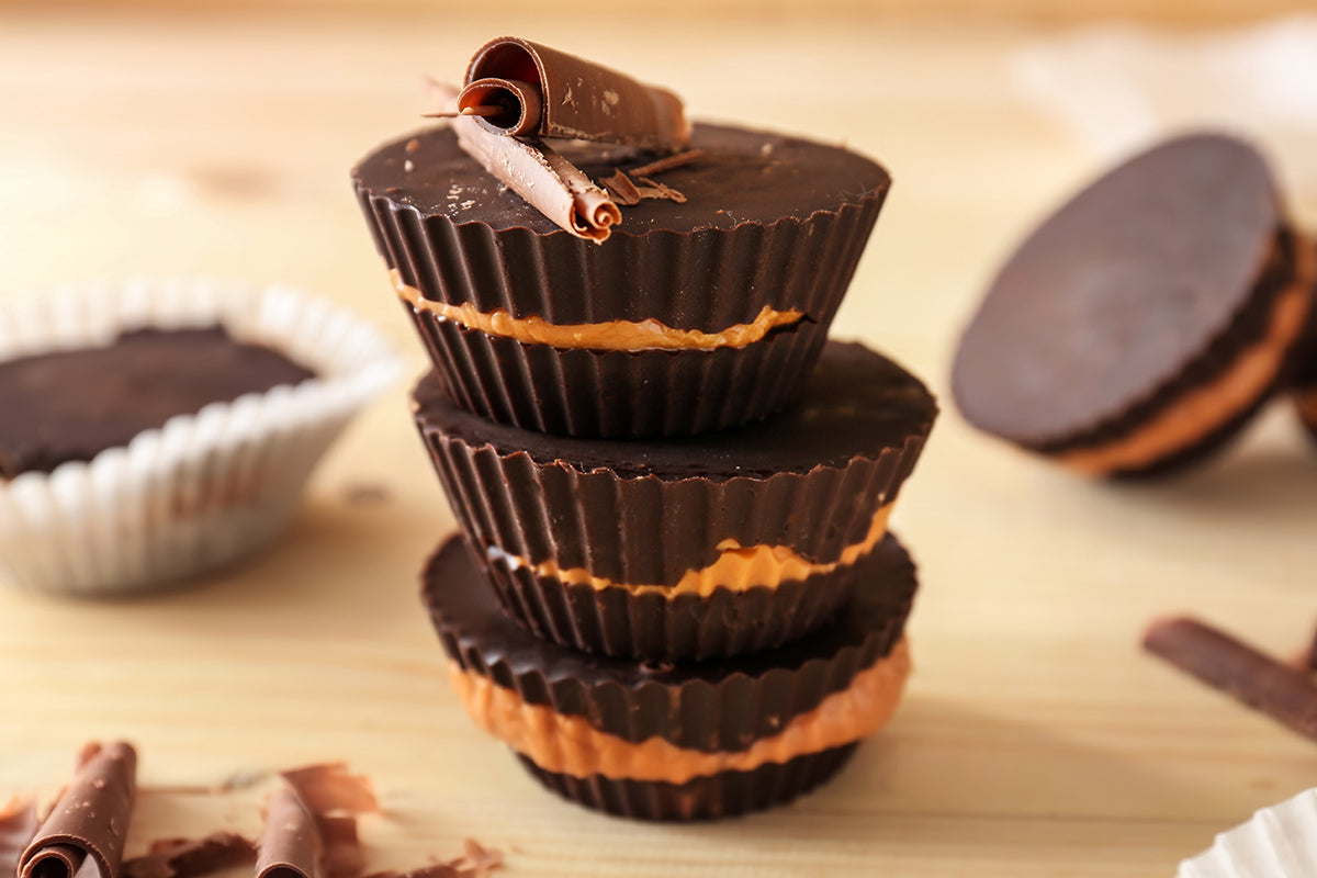 almond butter chocolate cups with cbd oil
