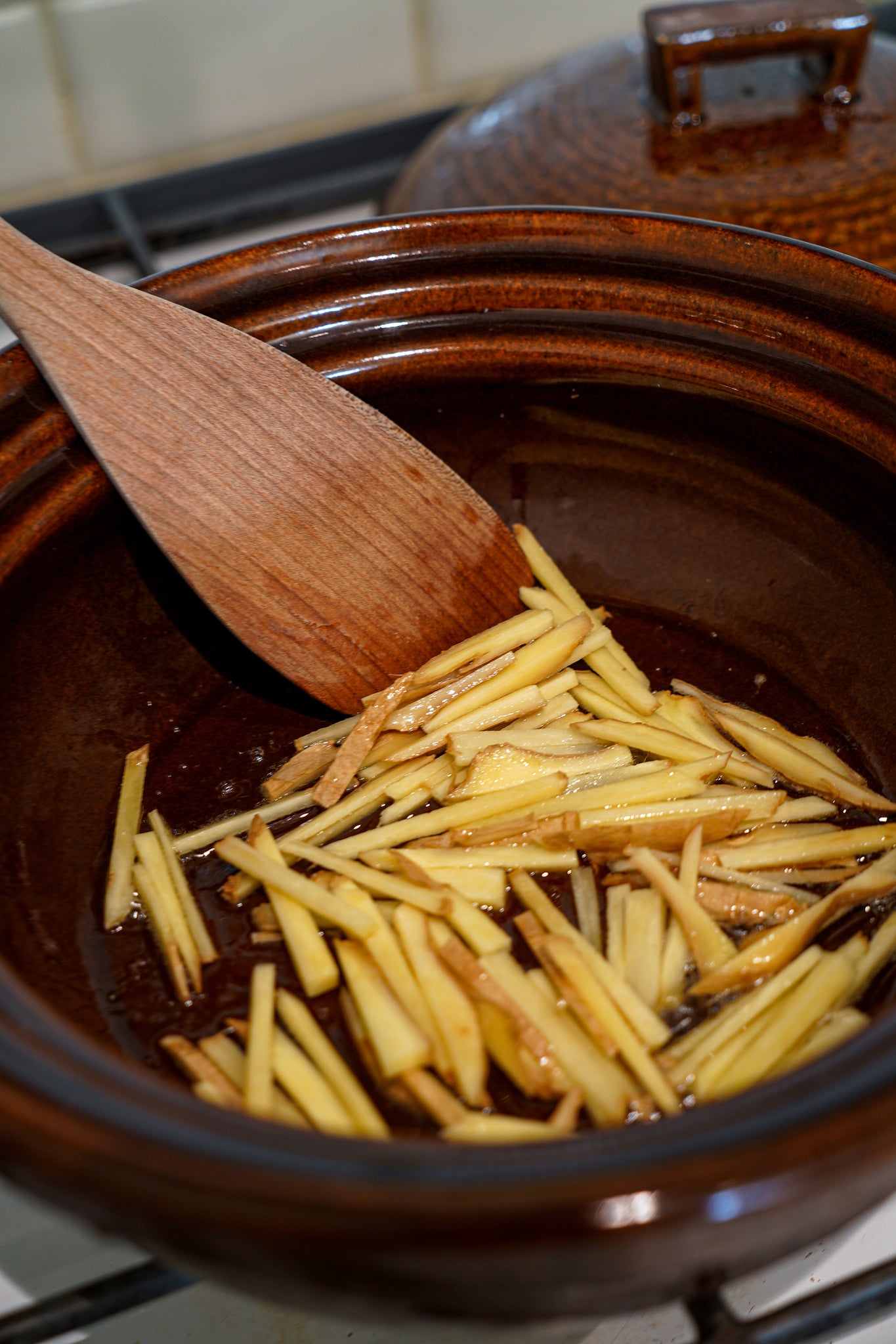 Steps of making Claypot Sesame Oil Chicken Rice