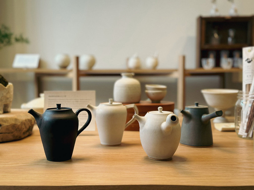 Okaueyakumo's handmade teapots at Mogutable in Williamsburg Brooklyn