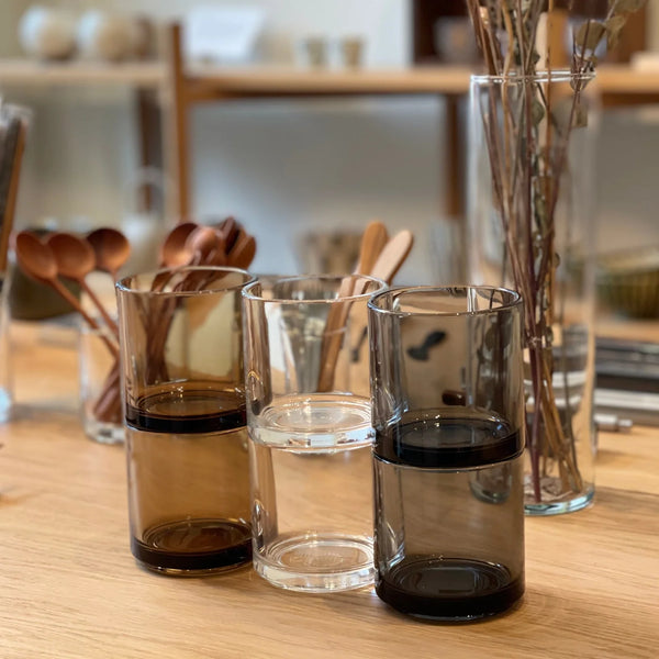 Hasami Porcelain glass tumblers on a wooden table at Mogutable.