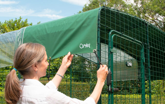 Omlet’s range of tailored run covers perfectly fit the outdoor cat pen, so that your cat will stay dry and comfortable no matter the weather.