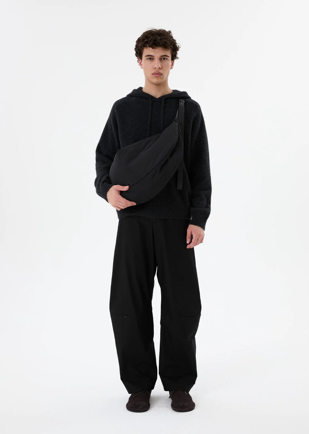 Curved Zip Banding Pants, Black